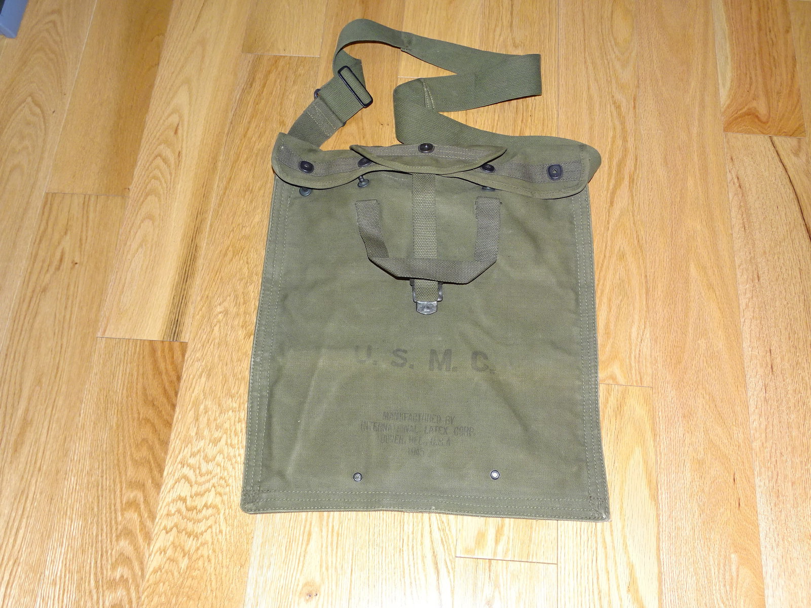WWII Experimental / Prototype USMC 5 Qt Bladder Canteen, 1945 Dated (1 of 8)