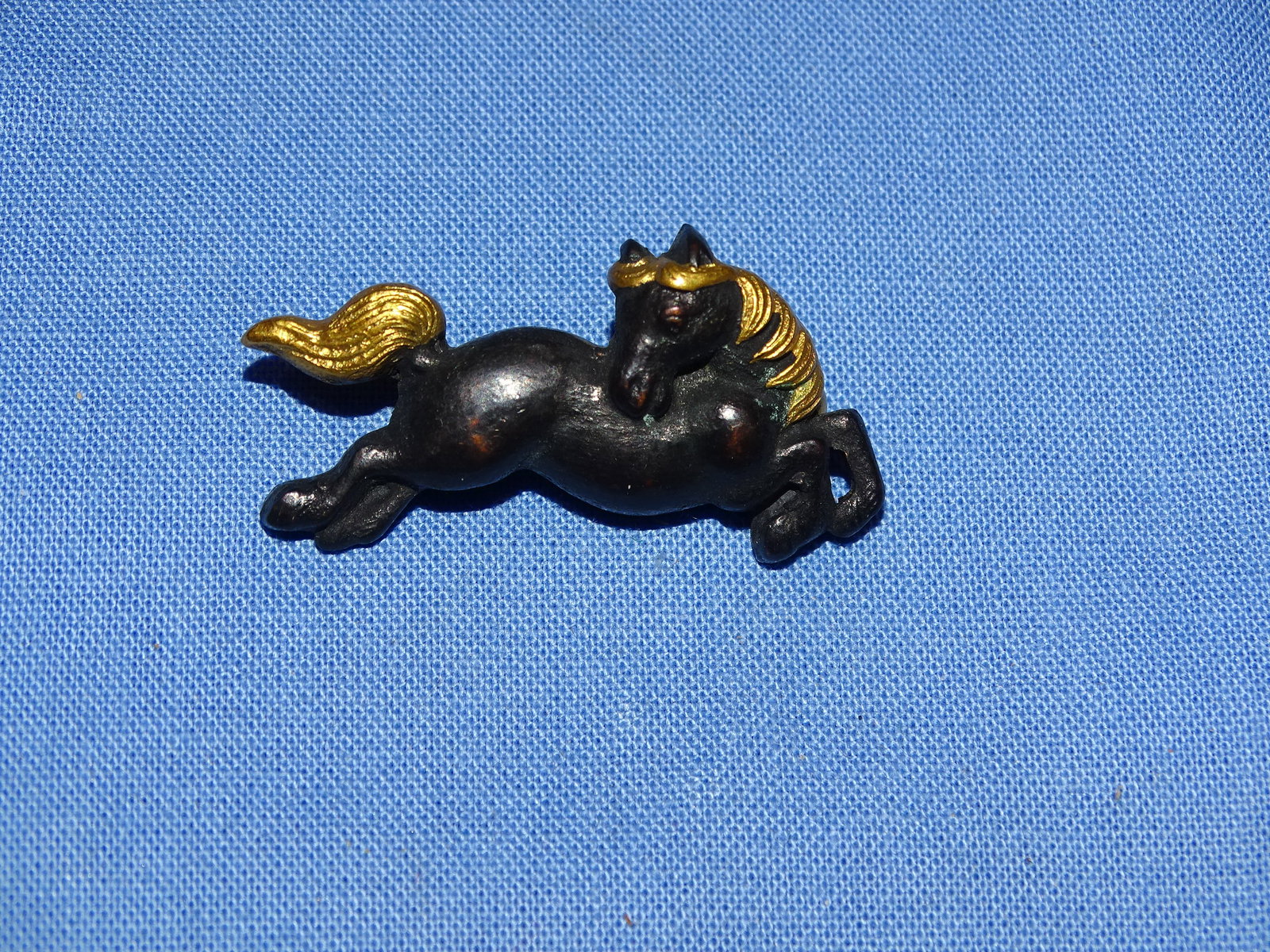 Japanese Samurai Sword Fitting, Menuki Brooch Pin, Horse: JAPANESE SAMURAI SWORD MENUKI MOUNTED AS A BROOCH.