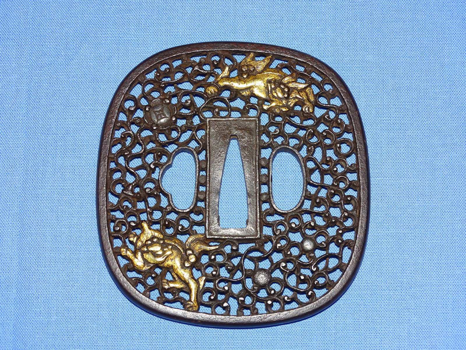 Japanese Samurai Sword Guard TSUBA, Iron Large Namban (1 of 2)