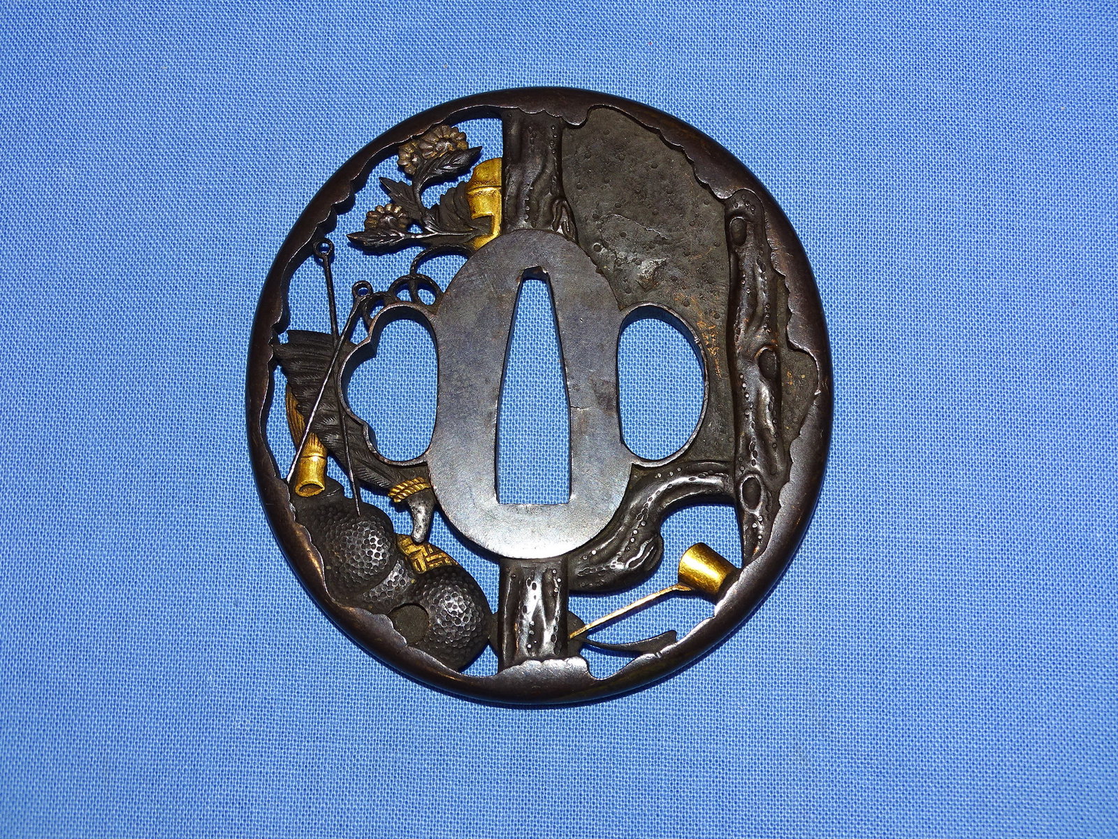 Japanese Samurai Sword Guard TSUBA, Shakudo w/ Mixed Metals: JAPANESE SAMURAI SWORD TSUBA, PIERCED SHAKUDO WITH GOLD GILT HIGHLIGHTS.