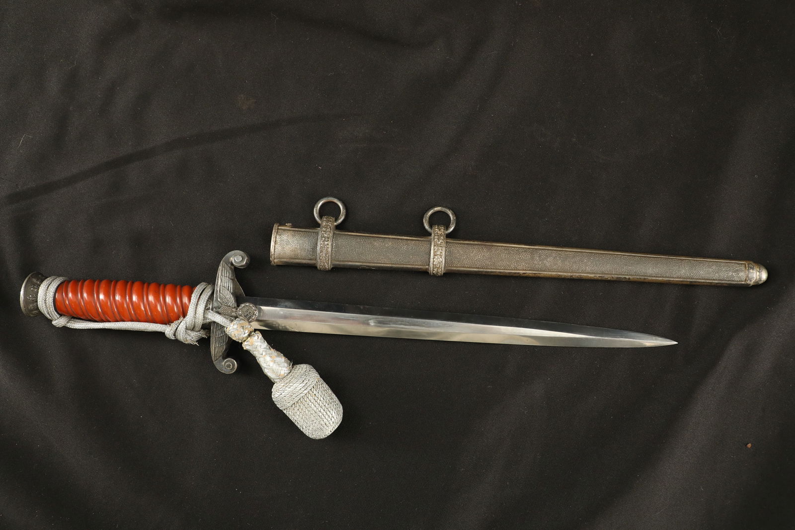 German Army WW2 Heer Officer WKC M-1935 Dress Dagger & Scabbard: The world had never seen an army like the German army of WW2; as Winston Churchill once said, "If it is to live in peace, it must never see another". At its apogee, Germany's conquests extended from t