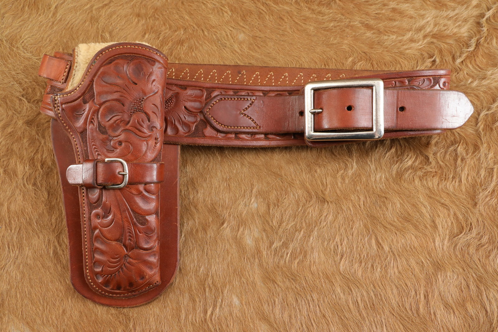Vintage 1940s H.H. Heiser #758 Colt 5.5" SAA Tooled Leather "Buscadero" Holster & Gun Belt Rig: The Hermann H. Heiser Saddlery Co. of Denver, Colorado was established in 1874 during the height of the Old West, and for the next 80 years, they were world renowned for producing top of the line leat