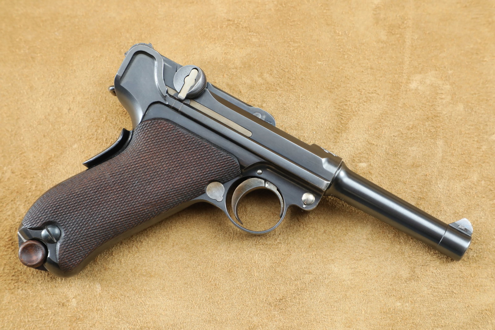Rare DWM Model 1902 American Eagle Fat-Barrel 4" 9mm Luger Semi-Auto Pistol, MFD 1902-1904 C&R: Make: DWM Model: "American Eagle" Model 1902 Serial Number: 23111 Year of Manufacture: ca. 1902-1904 Caliber: 9mm Luger Action Type: Toggle Type Striker-Fired Semi-Auto, Removable Magazine Barrel Leng