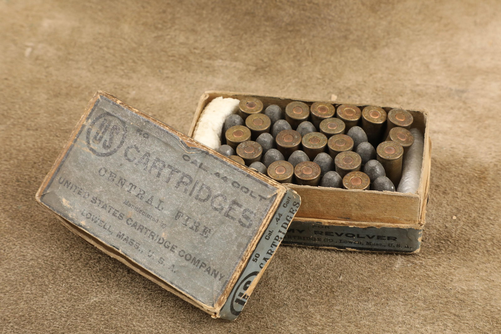 35 Rounds of Antique 1900s Winchester .45 Colt Ammo In US Cartridge Co. .44 Colt Incorrect Box: Poor Condition. Incorrect but scarce late 1800s box for .44 Colt (metallic cartridge conversion revolvers) ammunition. Missing nearly every label but the all