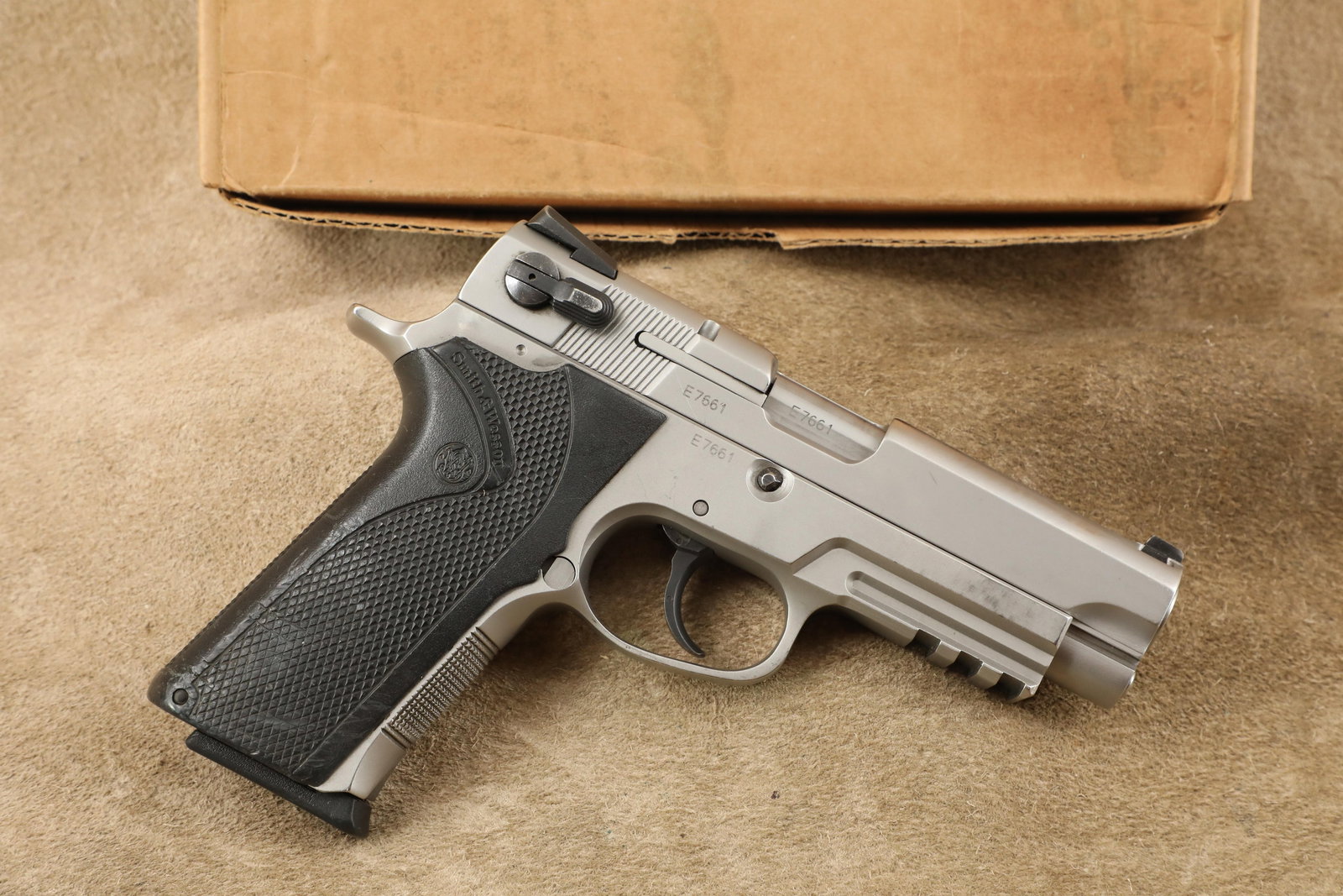 Smith & Wesson 40 Tactical 4006TSW CHP California Highway Patrol .40 S&W Semi-Auto Pistol (1 of 20)