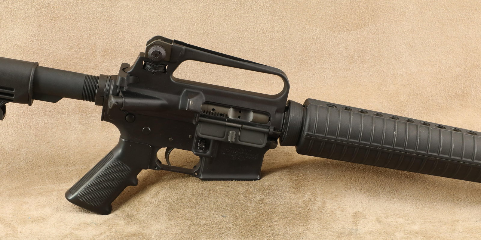 Colt LE AR-15A2 Gov't Carbine CHP Dissipator Configuration 5.56mm 16" Semi Auto Rifle, 2002 (1 of 20)