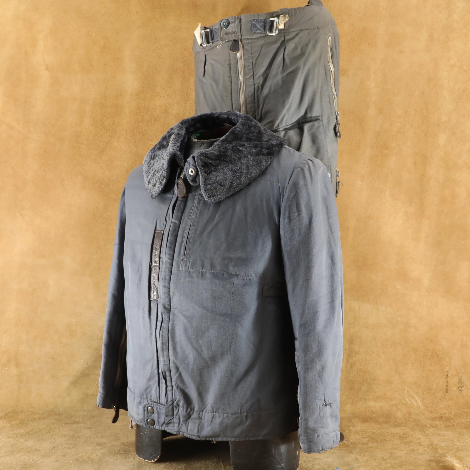 German WW2 Luftwaffe Pilot Electrically Heated Blue Winter Flight Jacket & Pants Uniform Set (1 of 9)