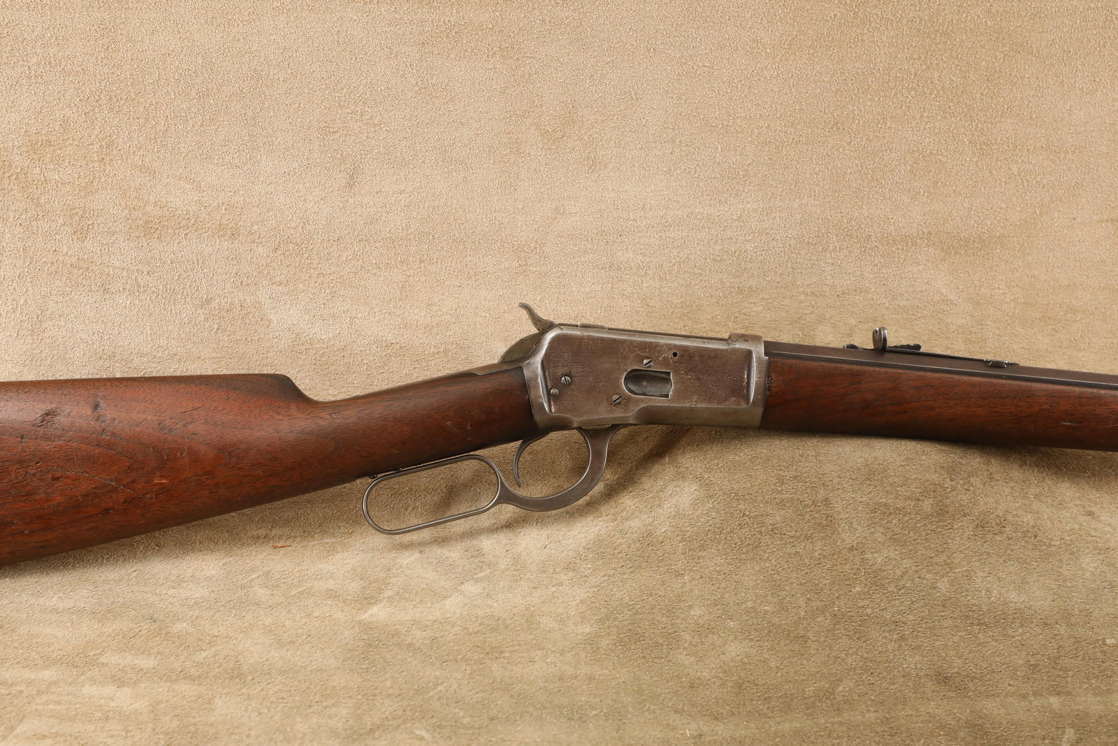 Winchester Model 1892 92 24" Octagon .25-20 W.C.F. Lever Action Rifle, 1896 Antique: Make: Winchester Repeating Arms Model: 1892 Rifle Serial Number: 58114 Year of Manufacture: 1896, Antique Caliber: .25-20 W.C.F. Action Type: Lever