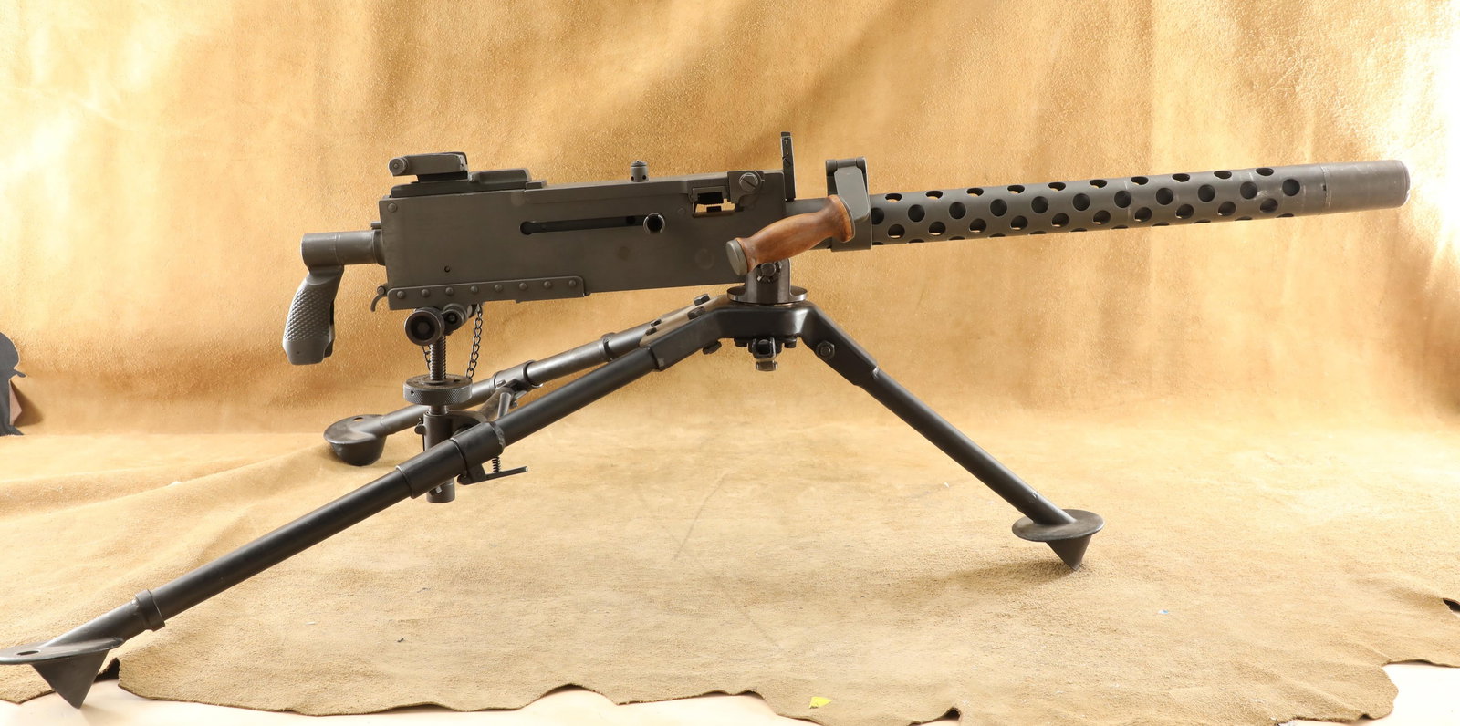 U.S. Ordnance Israeli Browning 1919A4/A6 7.62x51mm 24?? Semi-Automatic Belt-Fed Rifle & Tripod (1 of 20)