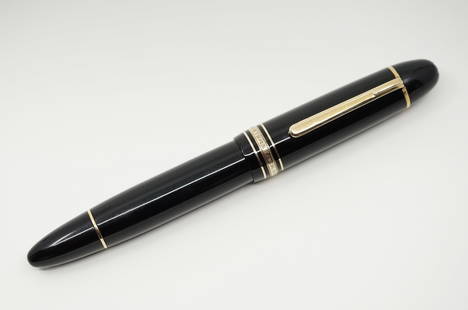 Montblanc Meisterstuck 149 Fountain Pen XF Nib: Montblanc 149 made in Germany fountain pen. This example has a bi-colour 4810 14c Montblanc 585 extra fine nib, dating the pen to the late 1980’s. Overall fair condition with a some cap lip