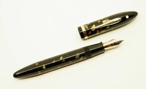 Sheaffer Balance Senior Pearl Chip Fountain Pen: Sheaffer Balance Mother of Pearl chip Oversized Balance. This lever fill example has bright colour and imprints with clean trim. It has a fine two-tone Sheaffer Lifetime 14k fine nib. Overall good con