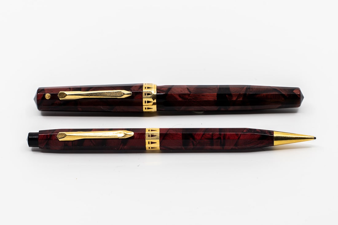 Wahl Eversharp Doric Garnet Shell Fountain Pen Set, Flex Nib (1 of 2)