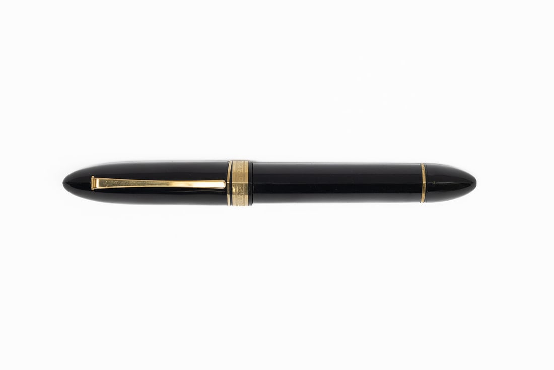 Omas 360 Magnum Fountain Pen Black (1 of 3)