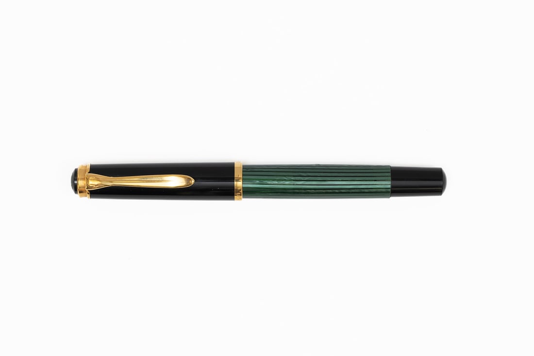Pelikan 400 Green Striated Fountain Pen, Flexible Nib (1 of 3)