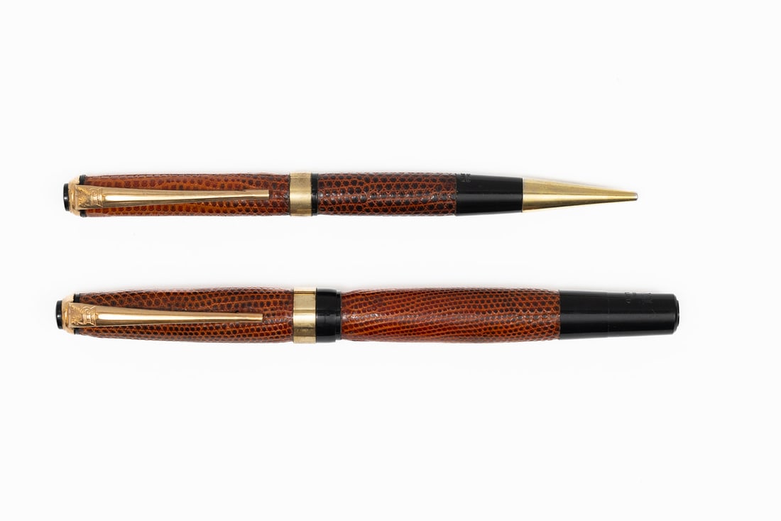 Wyvern 101 Red Lizard Leather Wrapped Fountain Pen Set (1 of 3)