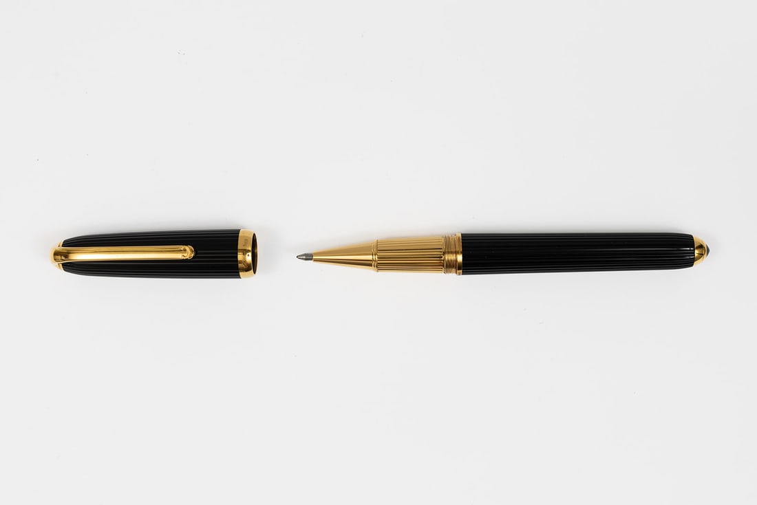 Louis Cartier Black Composite & Gold Rollerball Pen (1 of 2)