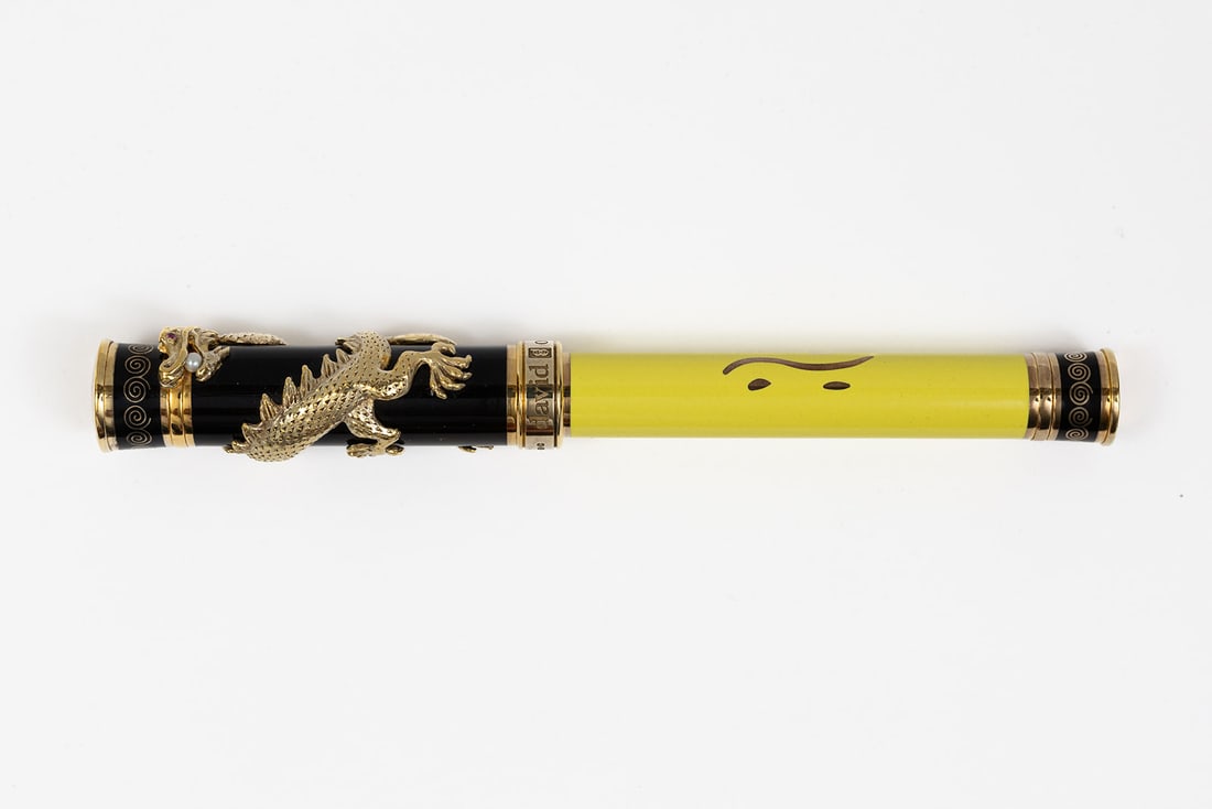 David Oscarson Black Water Dragon LE Yellow Lacquer Fountain Pen (1 of 7)