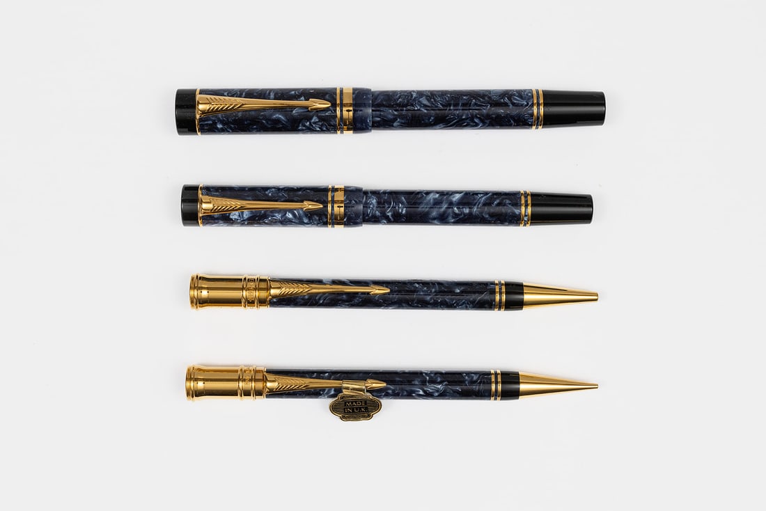 Parker Duofold Centennial Blue Marble 4-Piece Fountain Pen Set (1 of 3)