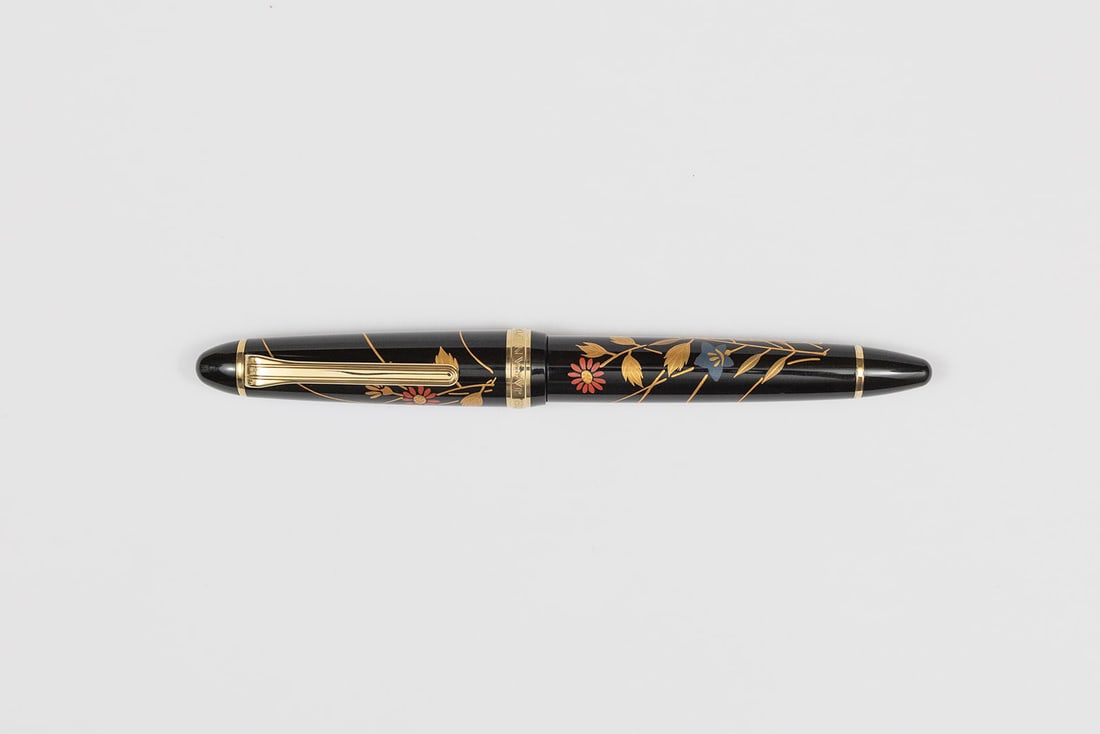 Sailor 1911S Chrysanthemum & Bell Flower Maki-e Fountain Pen (1 of 3)