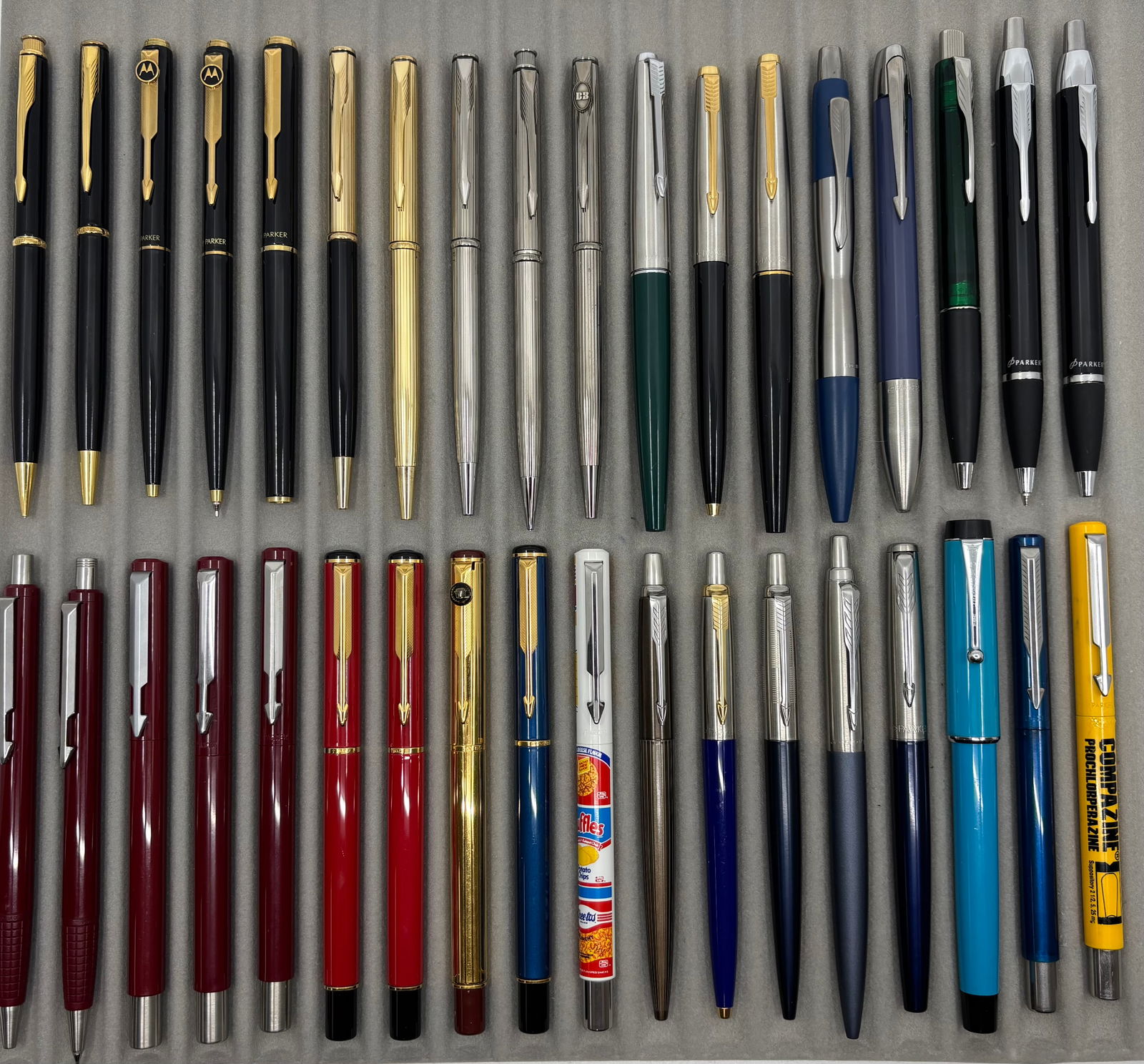 Parker Assorted Fountain Pen, Ballpoint & Pencil Lot (37) (1 of 4)