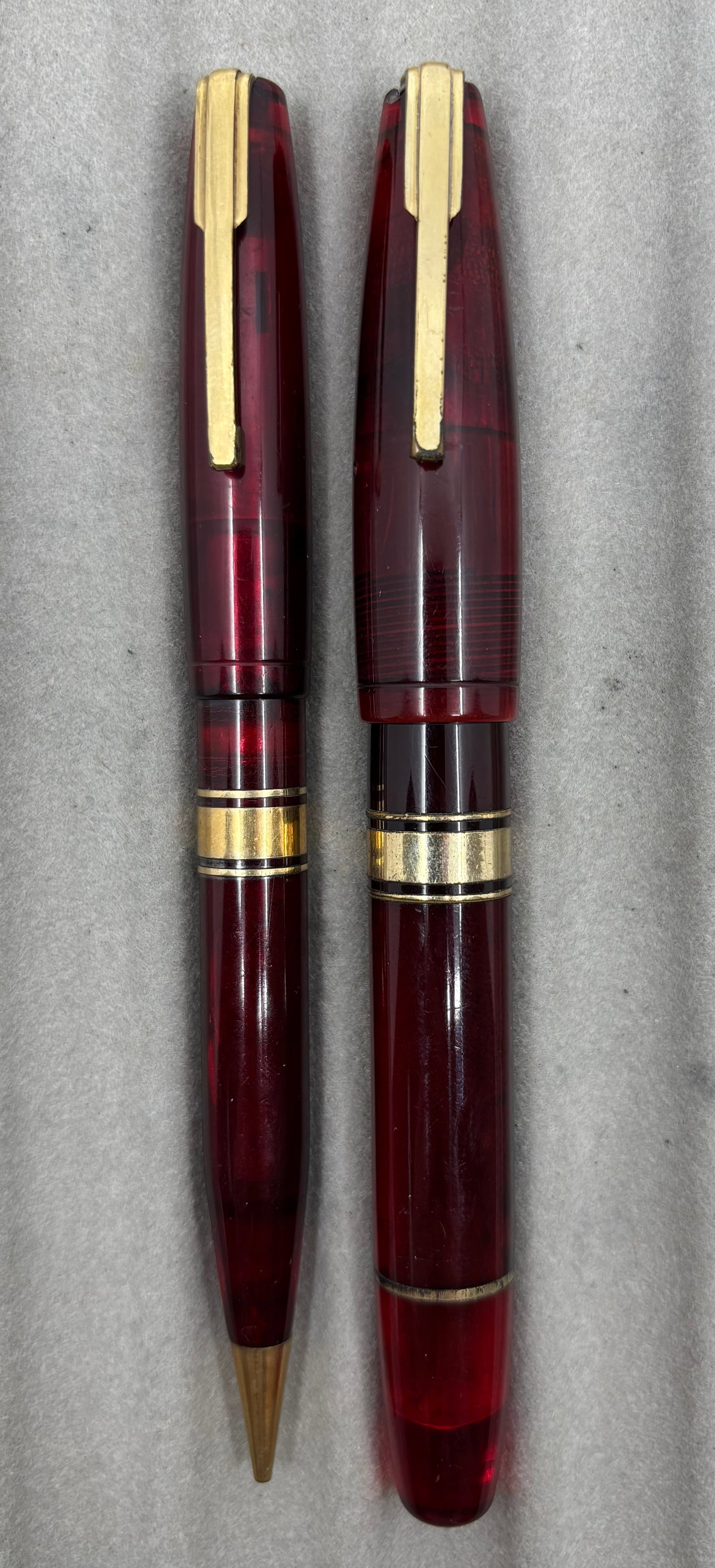 Waterman Hundred Year Oversized Red Fountain Pen & Pencil Set (1 of 2)