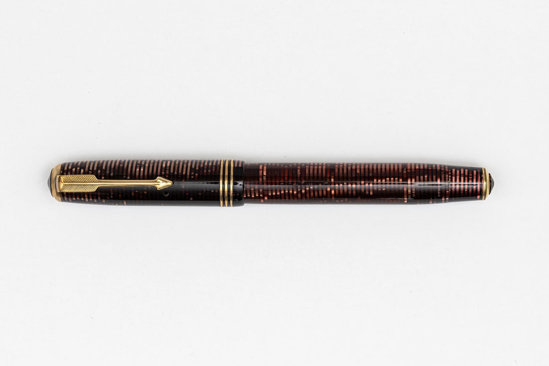 Parker Vacumatic Standard Burgundy Pearl Fountain Pen (1 of 3)