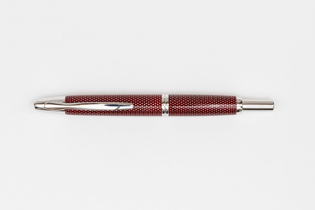 Pilot Vanishing Point Red Kasuri Carbonesque Fountain Pen (1 of 3)
