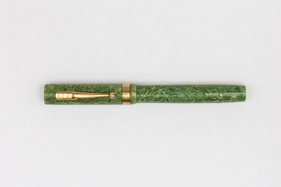 Mabie Todd Swan Jade Green 46 Eternal Fountain Pen (1 of 3)