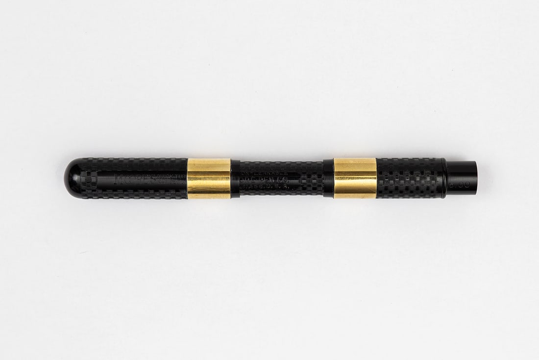 Moore Black Chased Hard Rubber 6 Fountain Pen Wide Gold Bands (1 of 3)