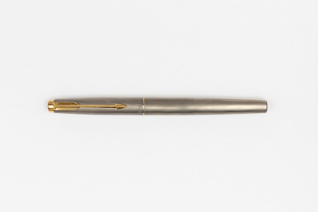 Parker T-1 Titanium Fountain Pen EST 800-1000 (1 of 3)