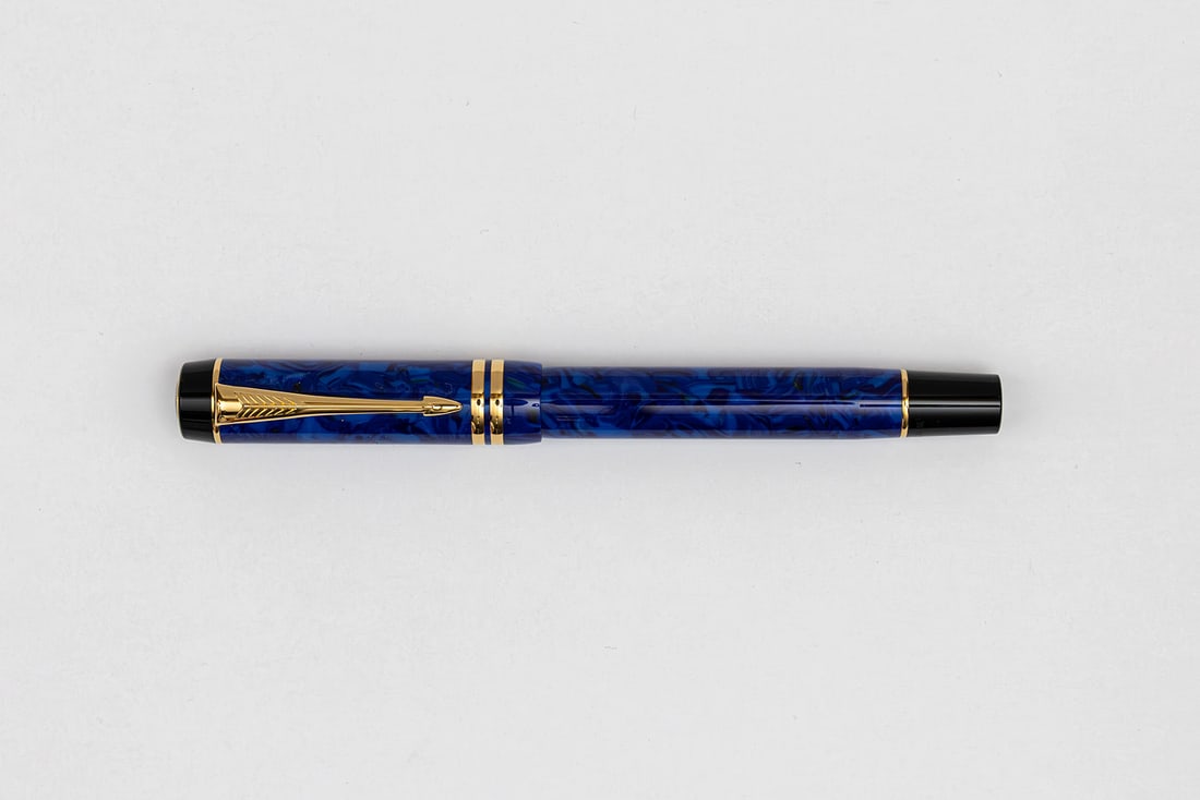 Parker Duofold International Lapis Lazuli Blue Fountain Pen (1 of 3)