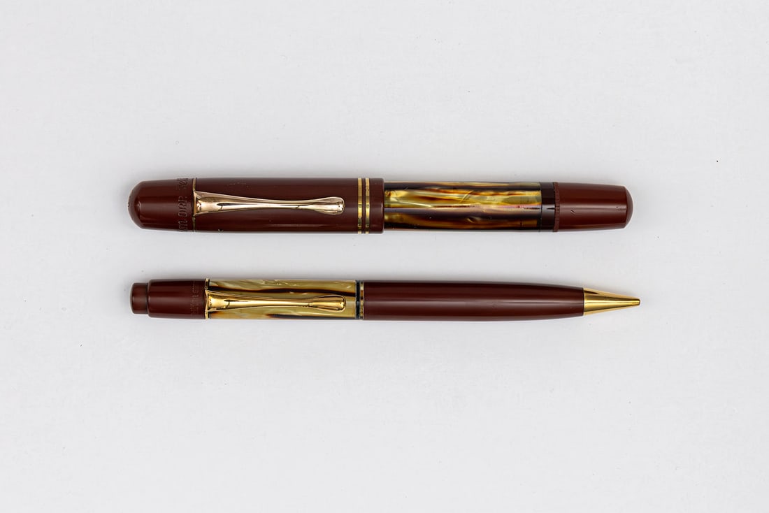 Pelikan 101N Tortoise Brown Fountain Pen Set (1 of 3)