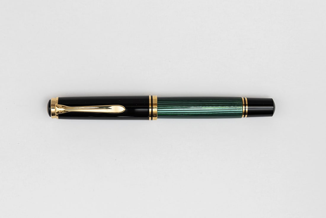 Pelikan M1000 Souverän Green Striated Fountain Pen (1 of 3)