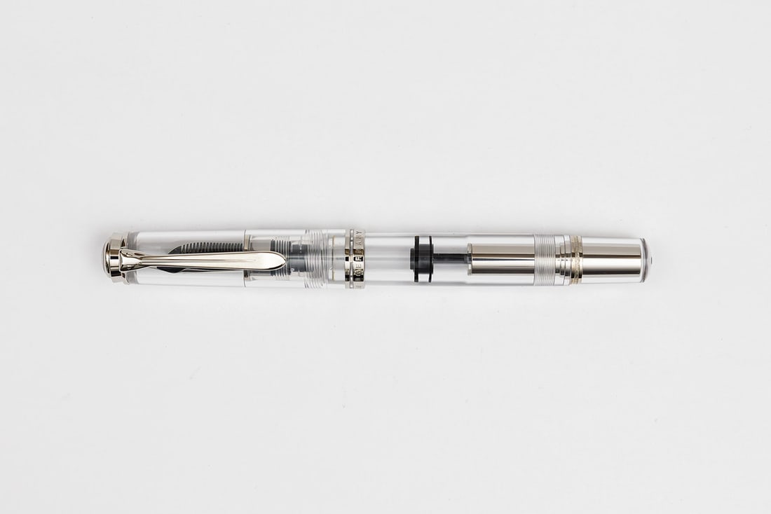 Pelikan M1005 Demonstrator Special Edition Fountain Pen, Boxed (1 of 3)