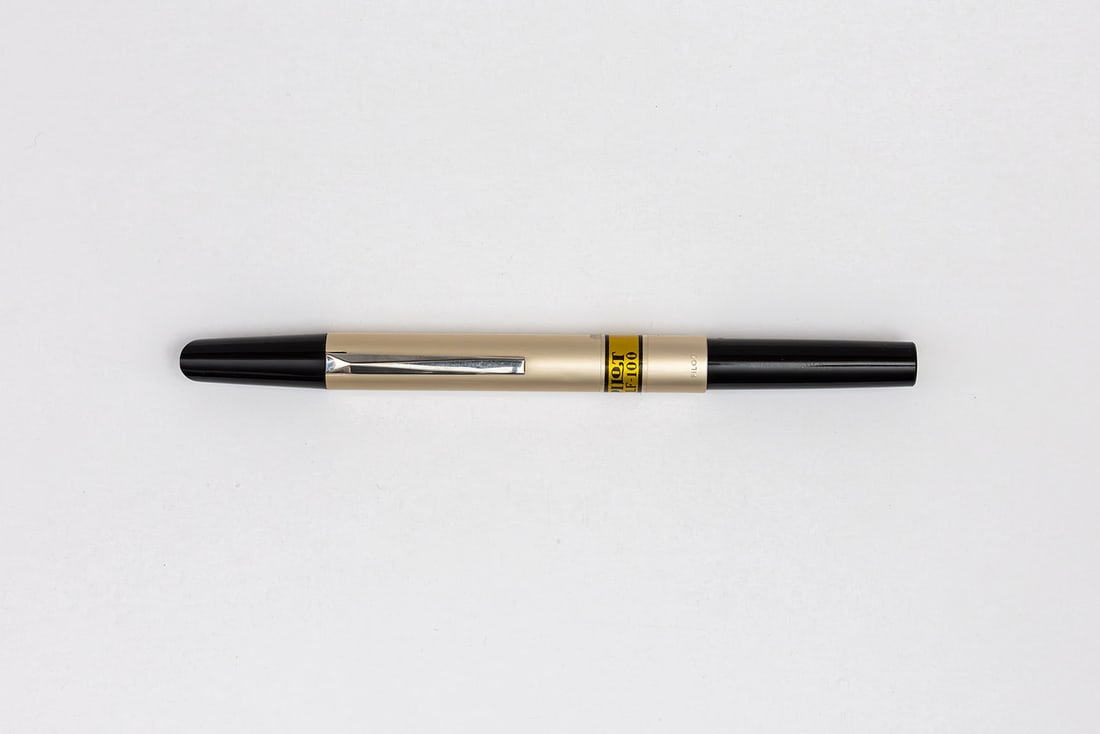 Pilot Capless Long Vanishing Point C-100RW Black Fountain Pen, Sticker (1 of 3)