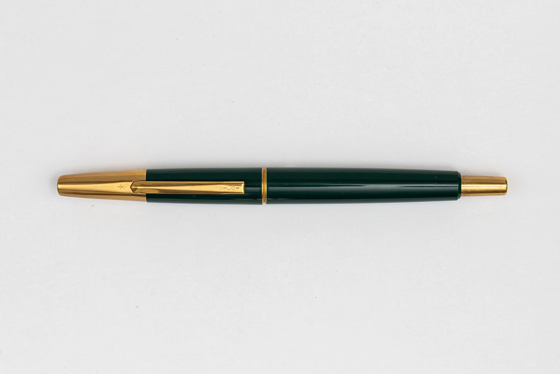 Pilot Capless Vanishing Point C-300GW Green Fountain Pen (1 of 3)