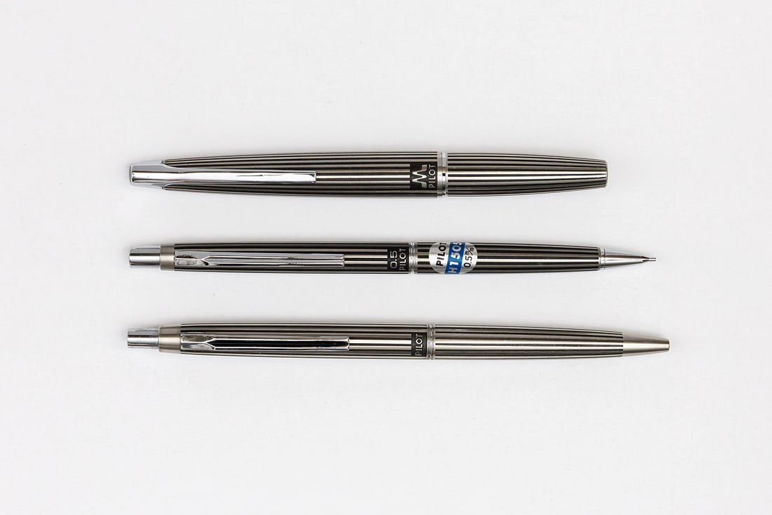 Pilot MYU M-500BS Black Stripe 3-Piece Fountain Pen Set (1 of 3)