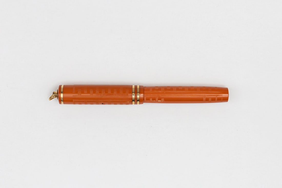 Wahl Signature 4 Size Ring Top Grecian Red Chased Fountain Pen (1 of 4)