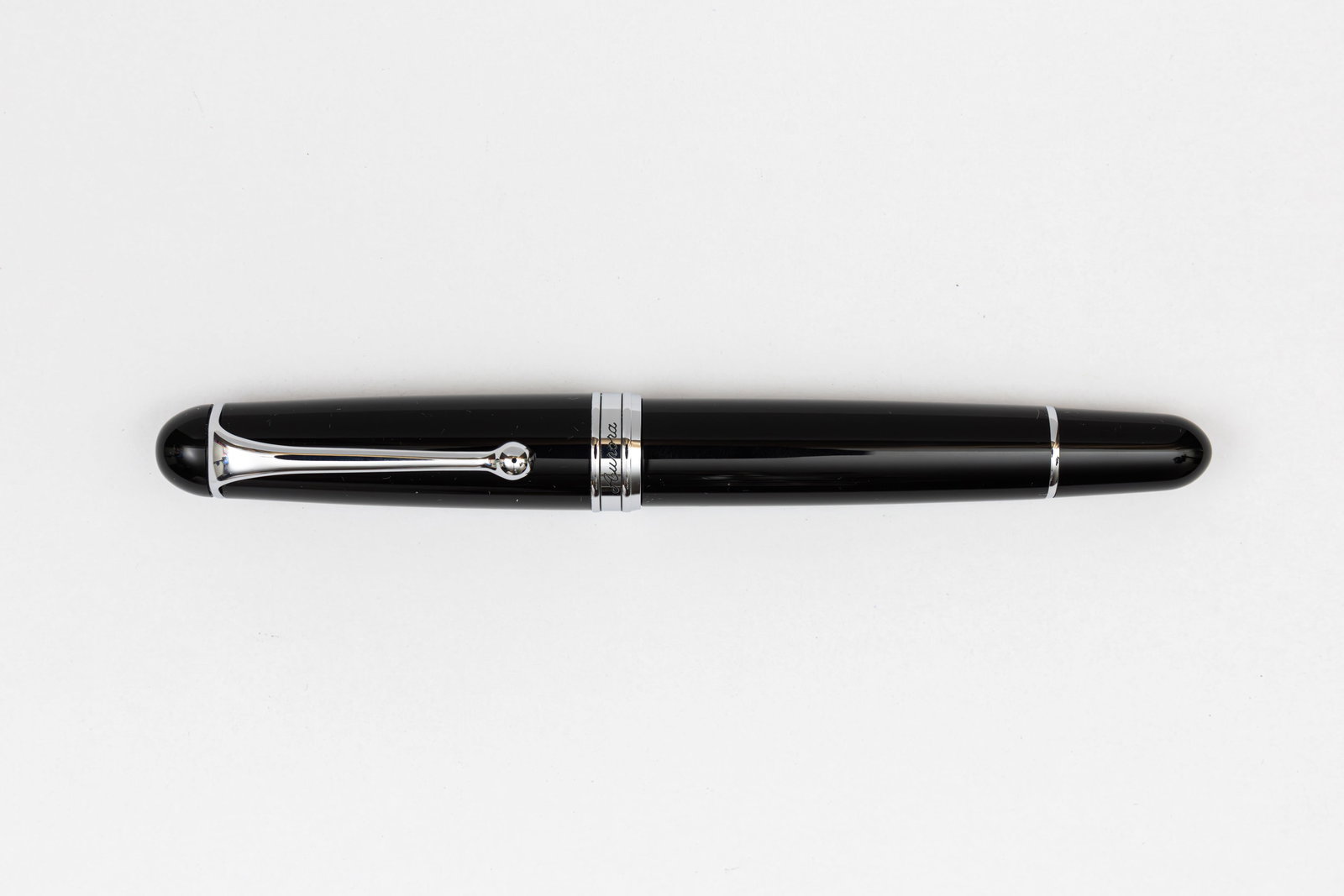 Aurora 88 Modern Fountain Pen, 14K Stub Nib (1 of 3)