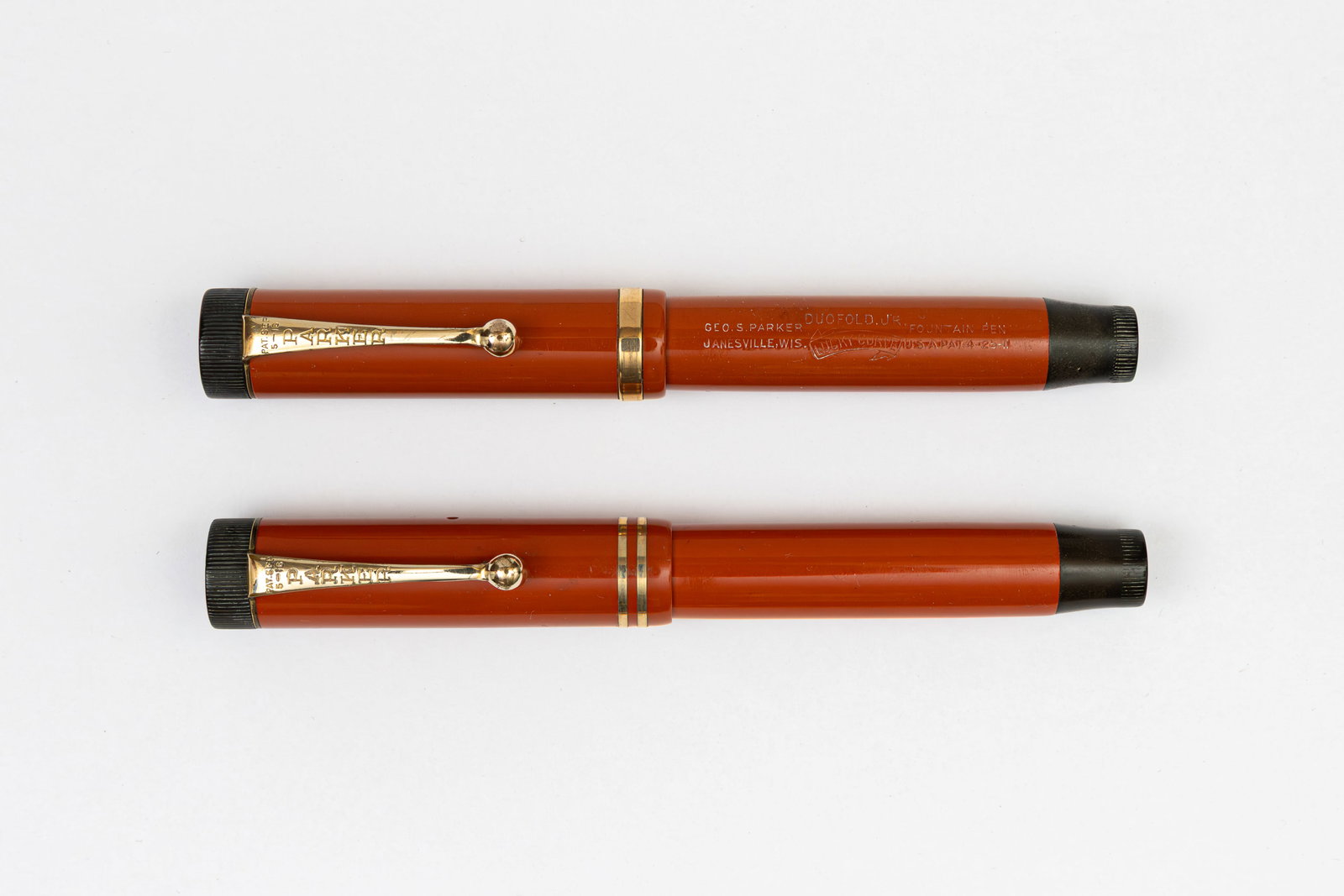 Parker Duofold Junior Flattop Red Permanite Fountain Pens (1 of 3)