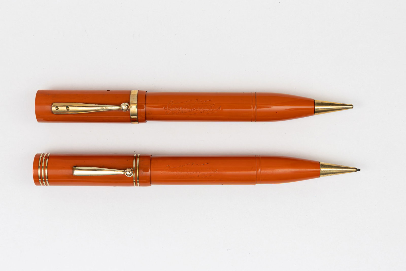 Gaydoul Red Hard Rubber Oversized Fountain Pen/Pencil Combinations (1 of 3)