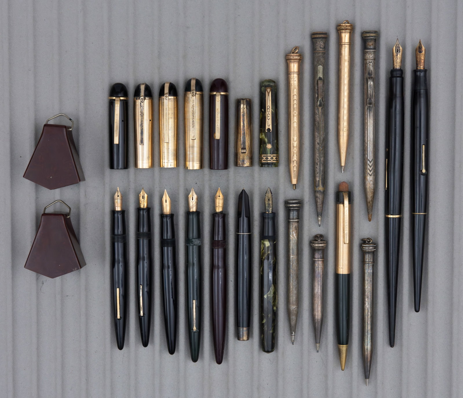 Wahl Eversharp Assorted Fountain Pens, Pencils and Tools (19) - 2