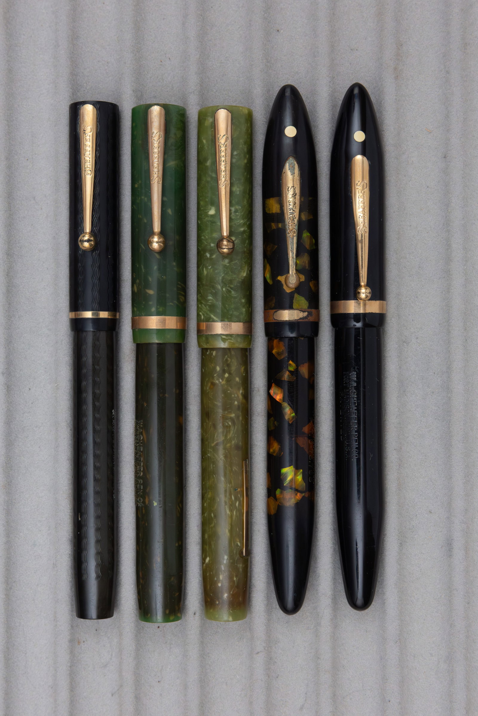 Sheaffer Flattop and Balance Oversized Fountain Pens (5) (1 of 2)