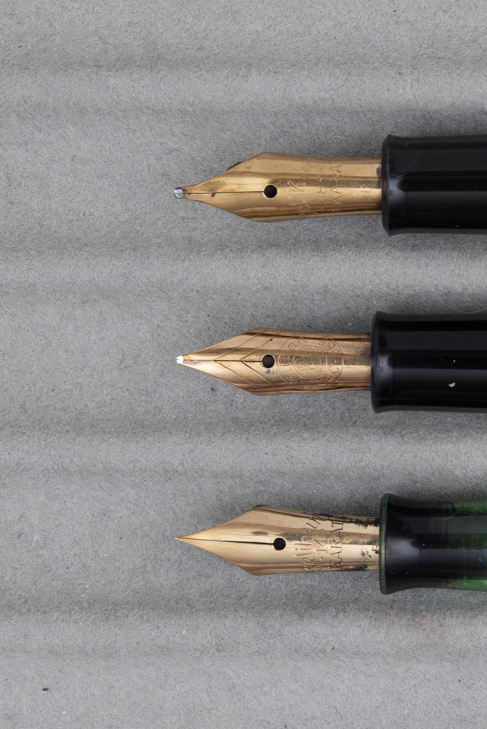Pelikan 100 and 400NN Model Fountain Pens (3), Flawed - 3