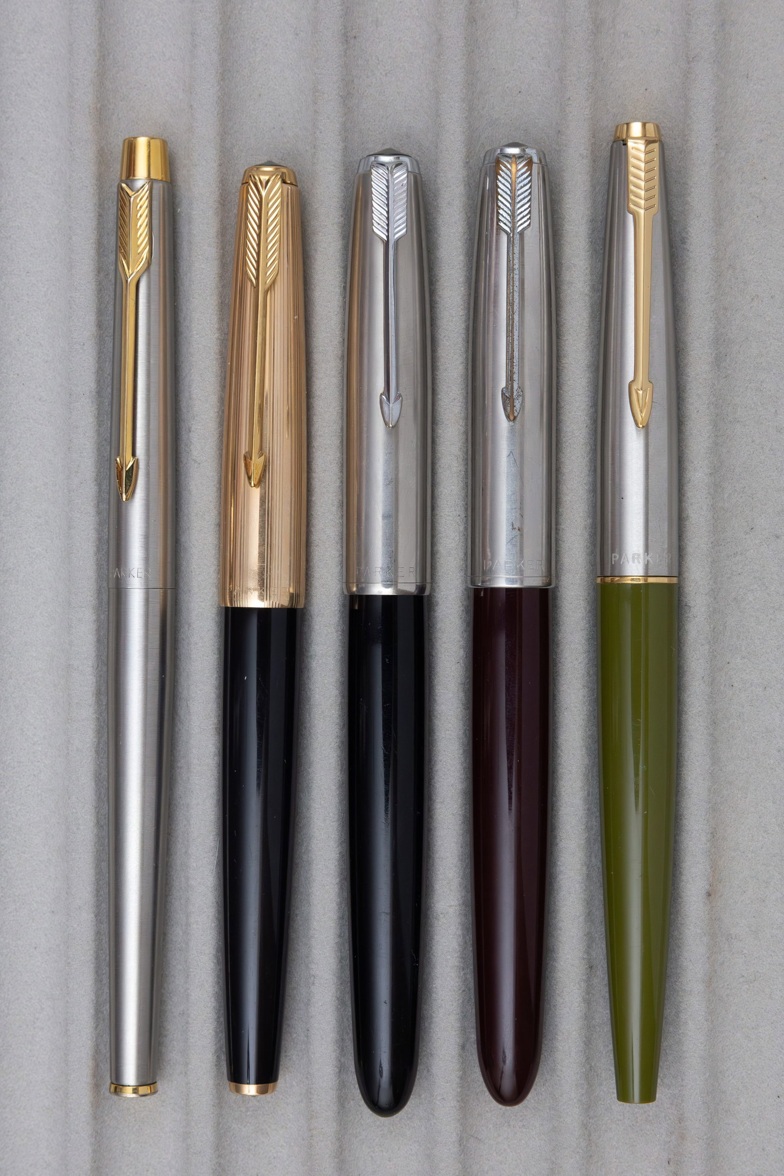 Parker 45, 51, 61, Classic Fountain Pen Lot (5) (1 of 2)