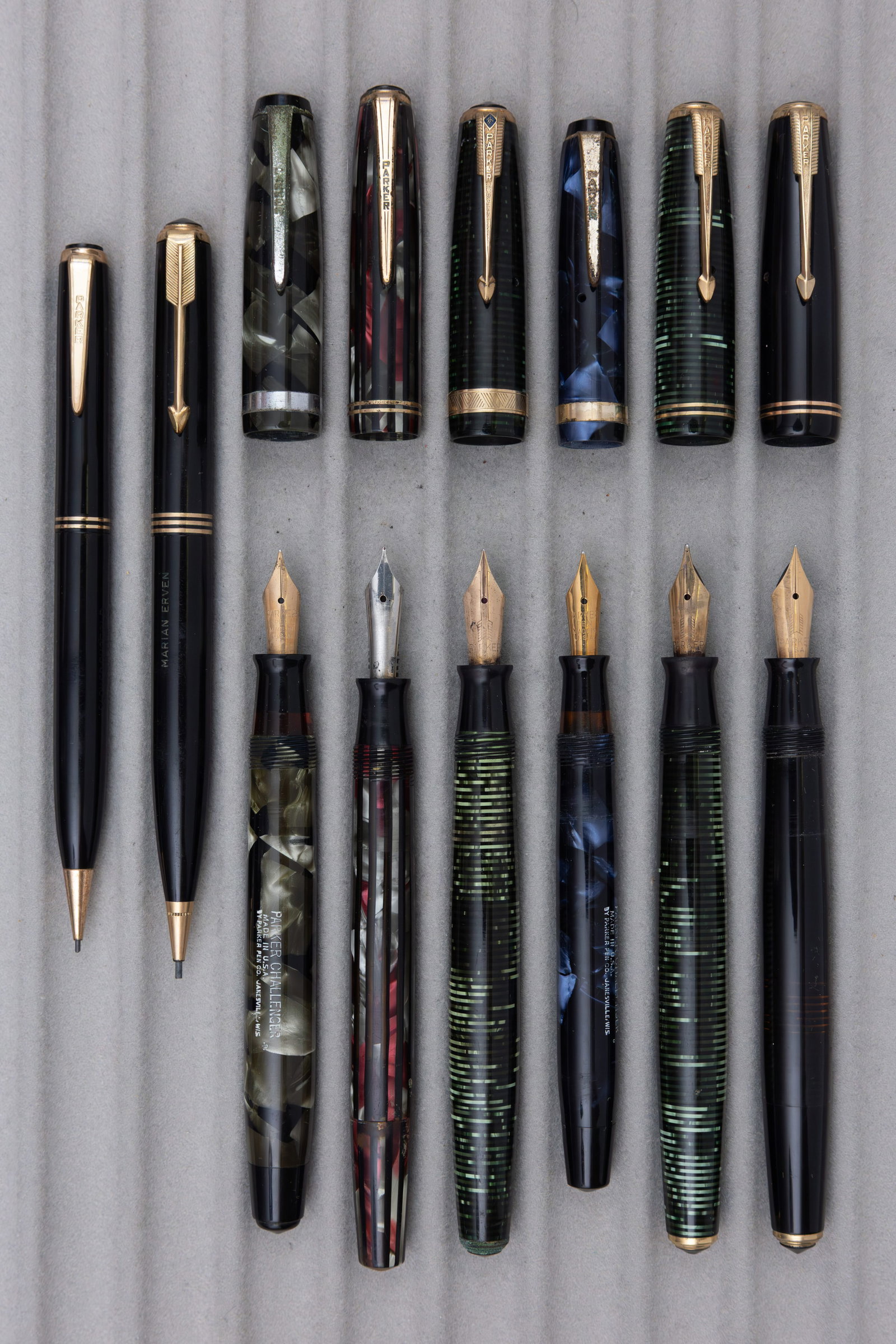 Parker Challenger, Duofold, Vacumatic Fountain Pens and Pencils (8) - 2