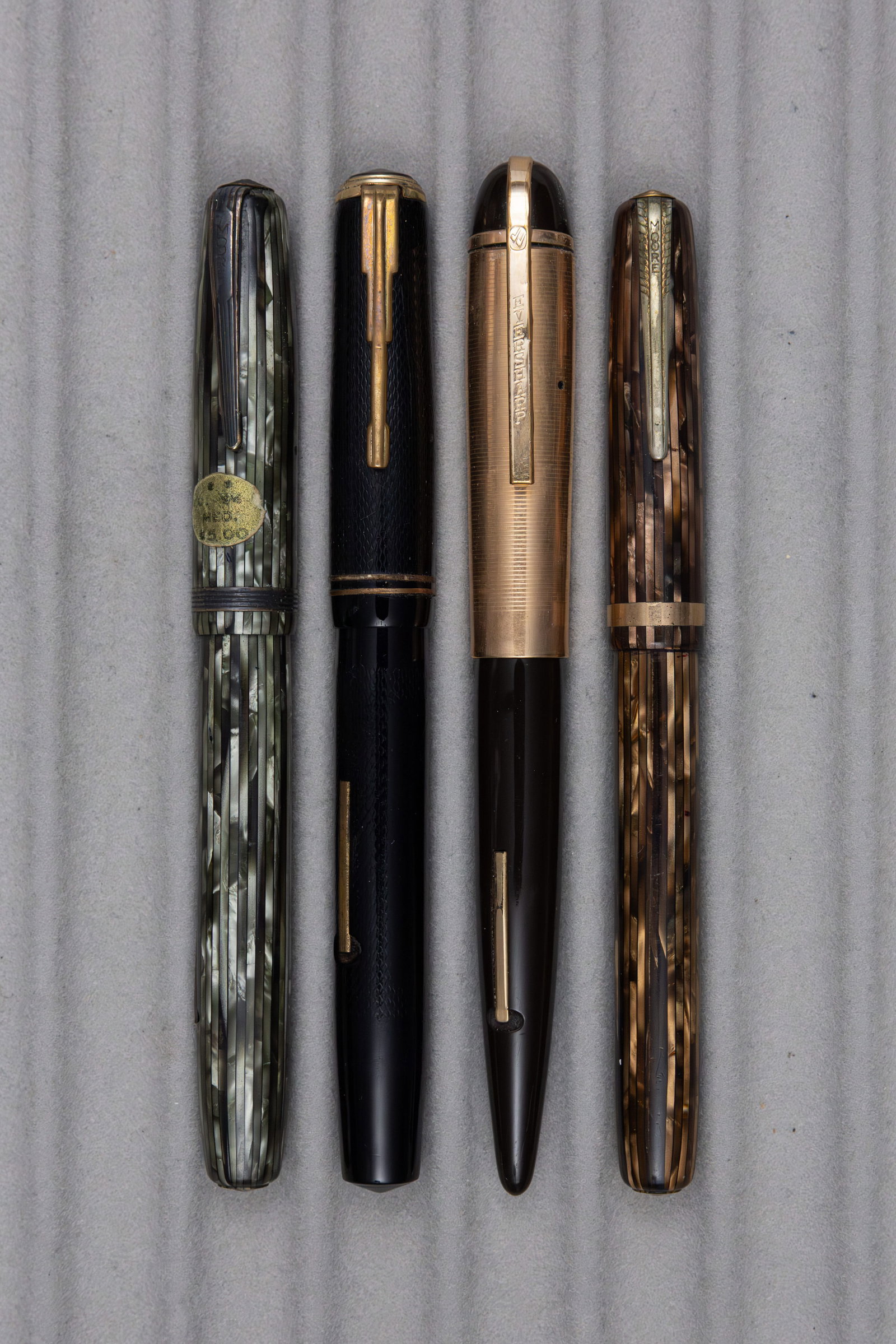 Moore, Summit and Wahl Eversharp Fountain Pens (4) (1 of 2)