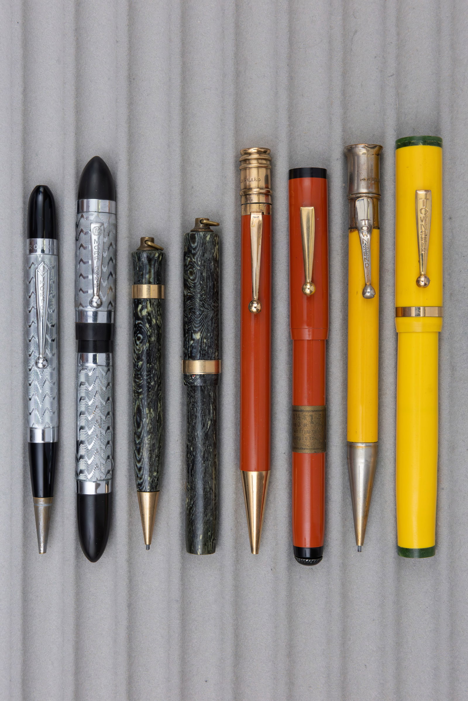 Assorted Boxed Fountain Pen and Pencil Sets (4) 14K Gold Nibs: Assorted fountain pen and pencil sets (4), boxed. Sets made by Diamond Point, Ingersoll, Morrison and Townsend. Fountain pens with 14K nibs (3), Morrison with steel nib. Overall mixed condition, fair 