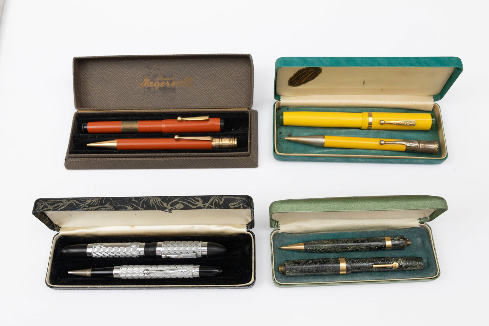 Assorted Boxed Fountain Pen and Pencil Sets (4) 14K Gold Nibs - 2
