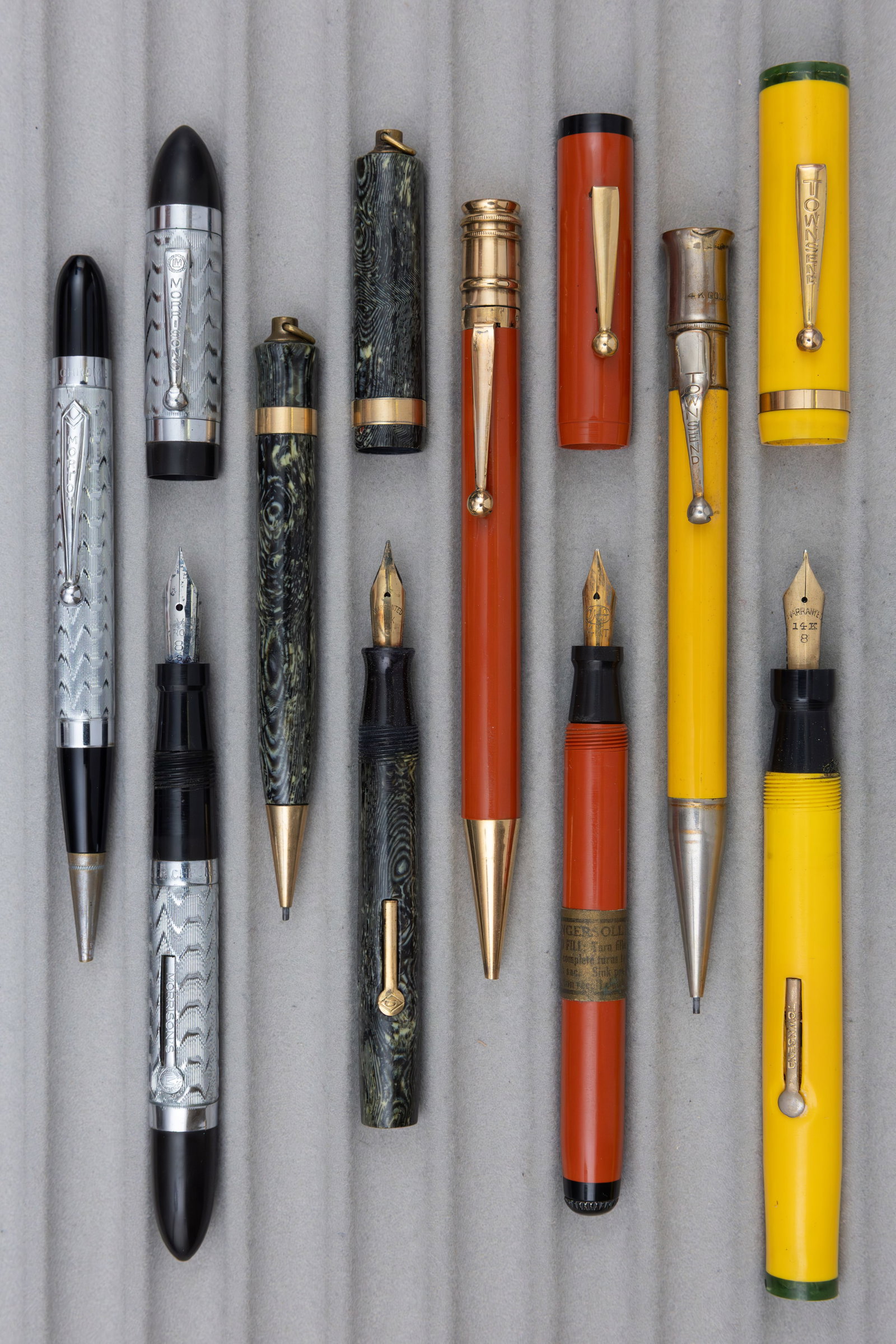 Assorted Boxed Fountain Pen and Pencil Sets (4) 14K Gold Nibs - 3